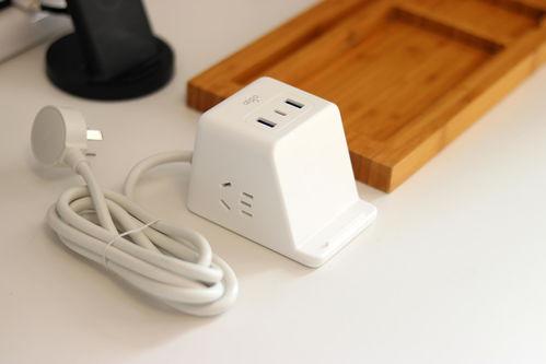 aigo小魔方充電插座 20W PD快充+無線充電，桌面數碼神器深度評測